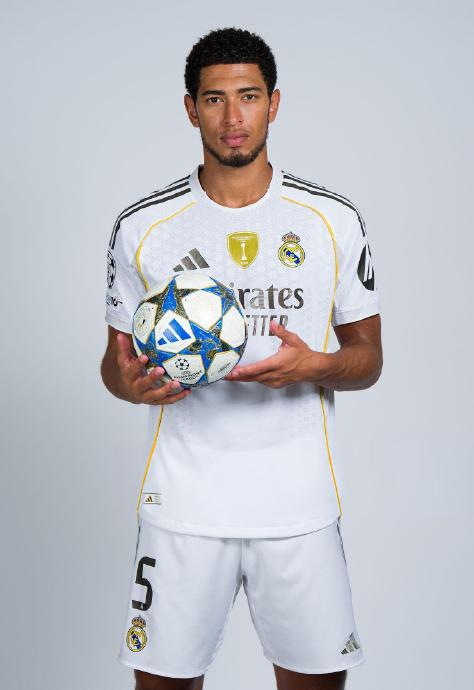 海纳：凯恩还有一年半的合同，我想不出他有什么理由离开拜仁