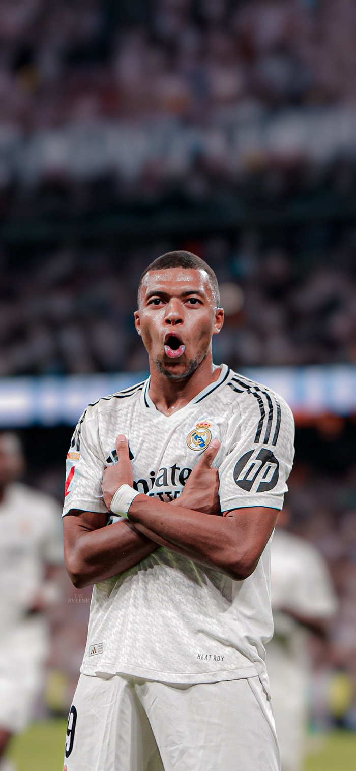 热刺主场迎战布伦特福德，渴望终结5轮不胜，提升士气，看好主场取胜。