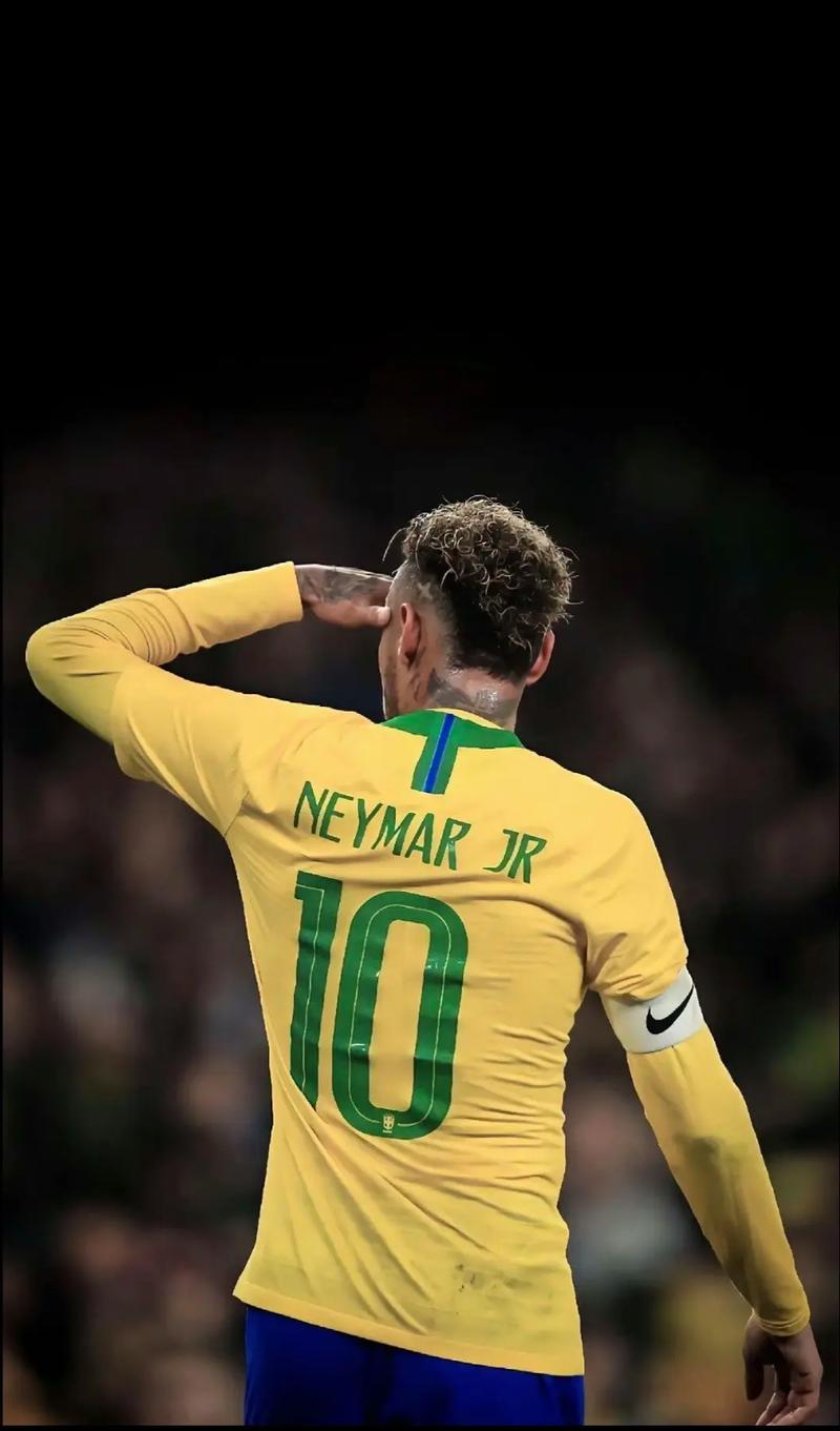 足球中超球队旅程曝光，航班延误引不满（中超球队出行细节流出，航班延误惹不满）