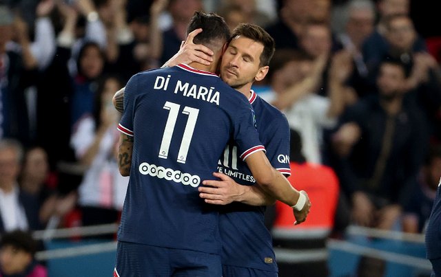 来看中国女足的比赛遇到了前男足主教练扬科维奇