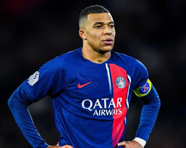 多纳鲁马：我和托纳利关系很好，我的手机里都是他的搞笑图片（多纳鲁马称与托纳利关系融洽：手机里塞满他的搞笑照片）