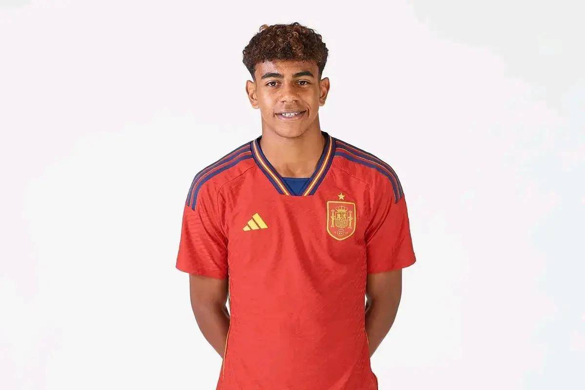 射击世界杯-李越宏卫冕男子手枪速射 姚千寻刘宇坤夺牌